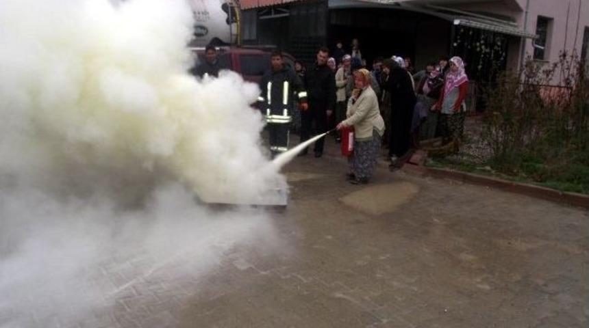 Akşehir İtfaiyesi Eğitimlerini S&uuml;rd&uuml;r&uuml;yor