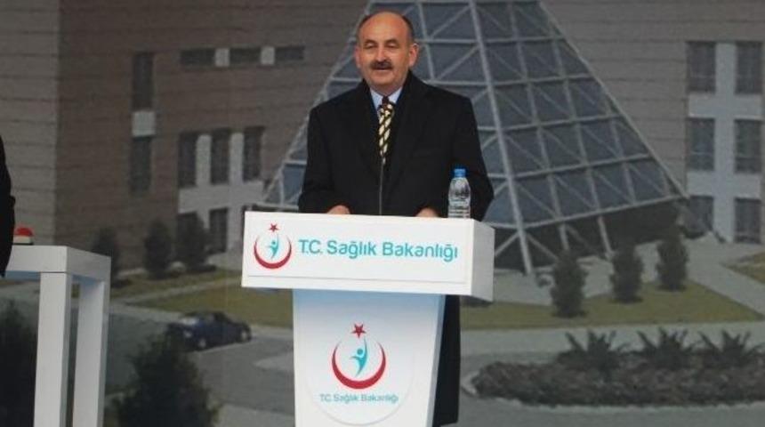 Sağlık Bakanı Dr. Mehmet M&uuml;ezzinoğlu: