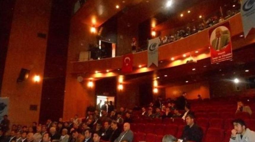 Anadolu Gen&ccedil;lik Derneği 28 Şubat Ve Medya Konferansı D&uuml;zenledi
