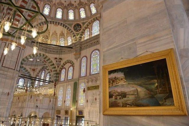 Cumhurbaşkanı Gül, Fatih Camii'ndeki Tarihi Tabloyu Restore Ettirdi