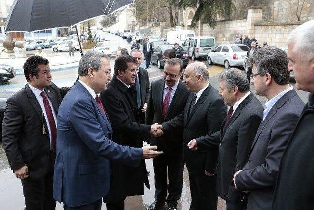 Ekonomi Bakanı Zeybek&ccedil;i den Nevşehir Belediyesi ne Ziyaret 1