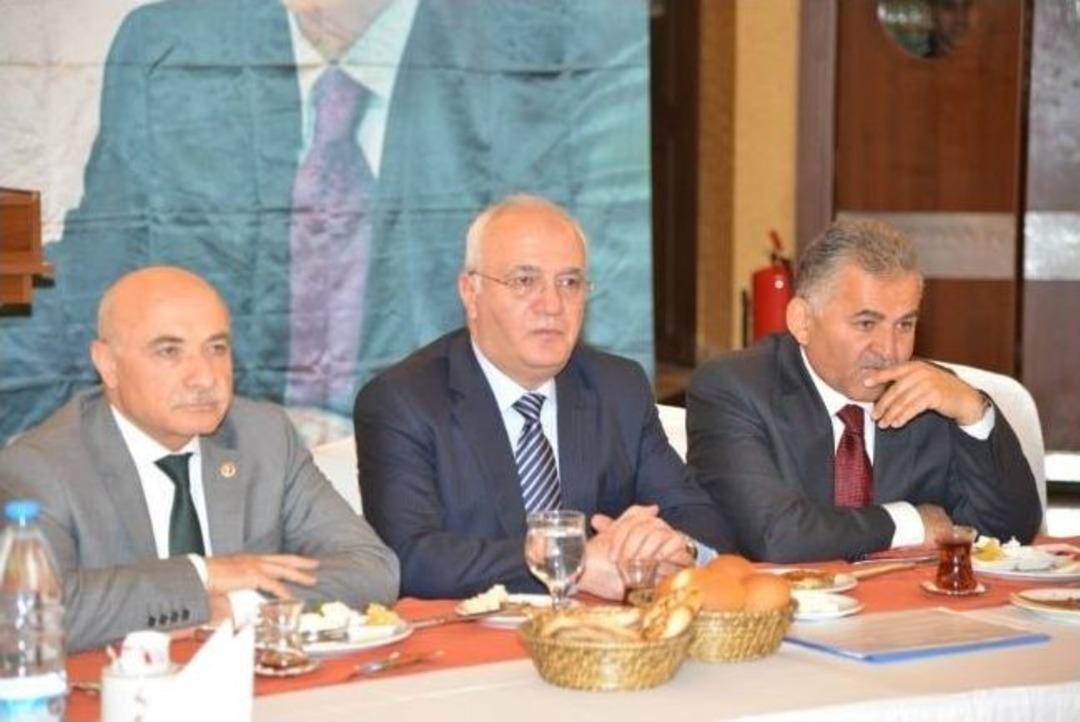 Ak Parti Melikgazi Belediye Meclis Adayları Tanıtım Toplantısı Yapıldı