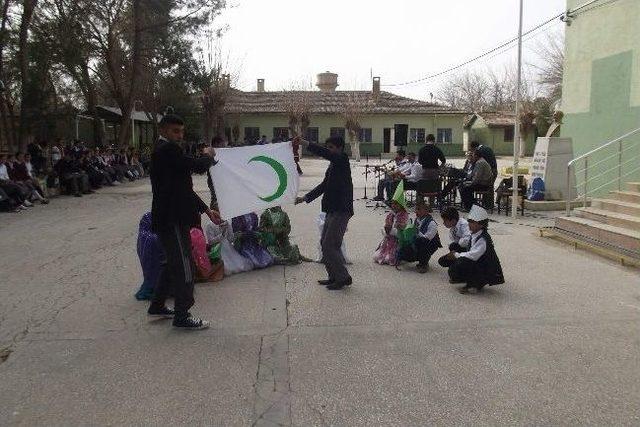 Yeşilay Haftası’na Kısaslı Gençler Sazlarıyla Damga Vurdu