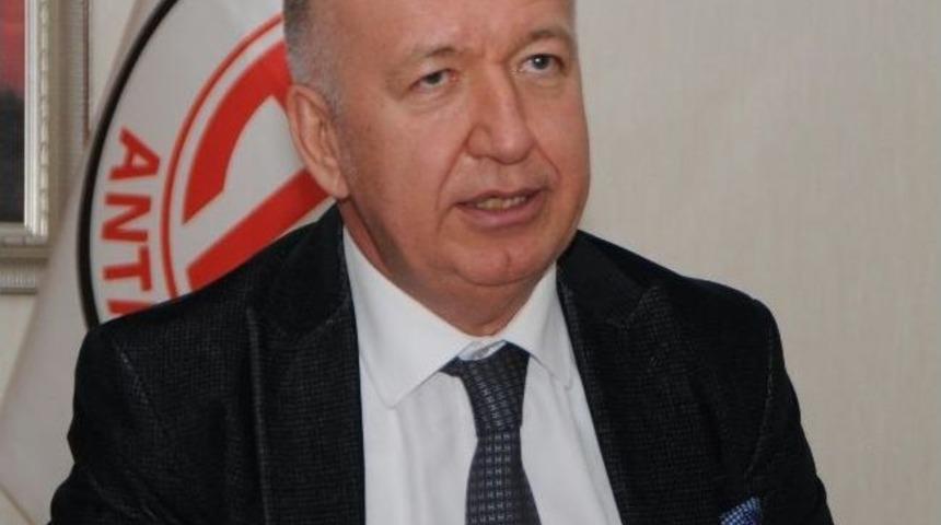 Medical Park Antalyaspor'da Samet Aybaba İle Yollar Ayrıldı