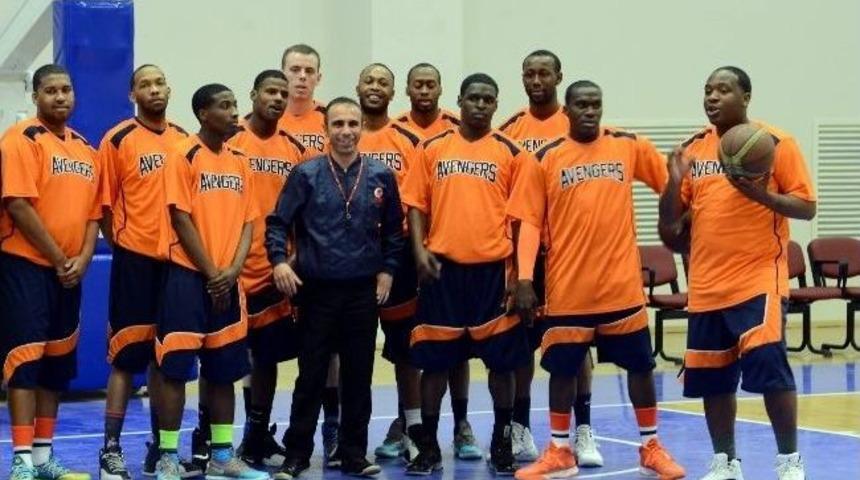 Abd Askerleri, Muratpaşa Belediyespor Basketbol Takımıyla Dostluk Ma&ccedil;ı Yaptı