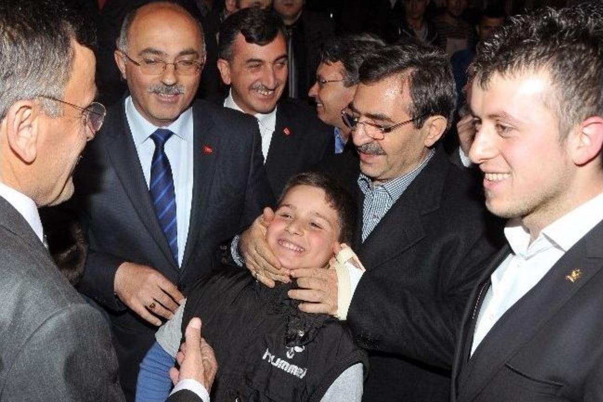 &Ccedil;evre Ve Şehircilik Bakanı G&uuml;ll&uuml;ce G&uuml;m&uuml;şhane&rsquo;de