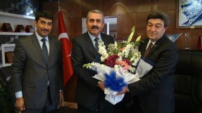 Pınarbaşı Belediyesinde Y&uuml;z G&uuml;ld&uuml;ren Tis