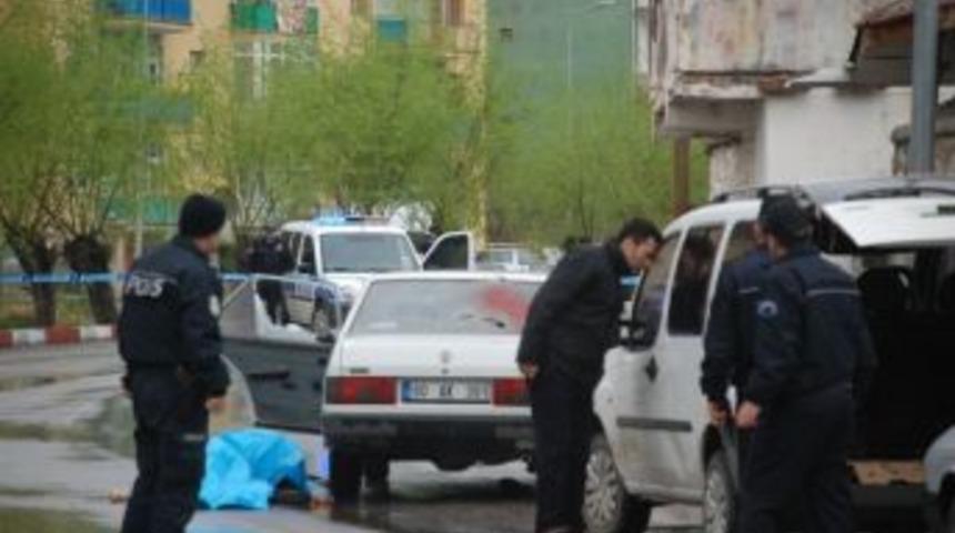 Tokat&rsquo;ta Otomobilde İnfaz: 4 &Ouml;l&uuml;, 1 Yaralı