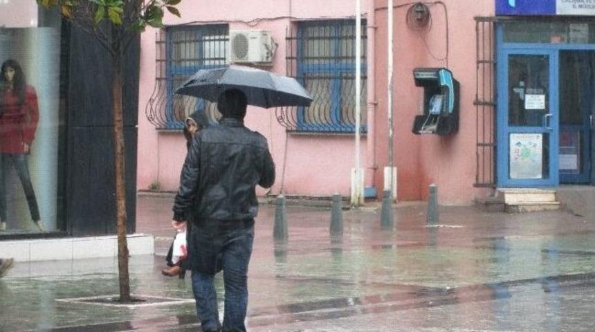 Yağmur &Ccedil;ift&ccedil;iye Rahmet Oldu