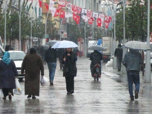 Yağmur Çiftçiye Rahmet Oldu