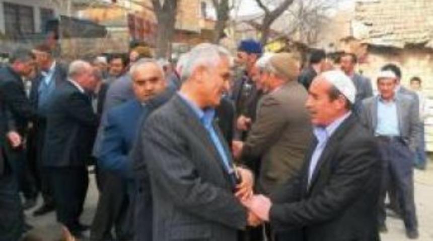 MHP' li Kurşun&rsquo;a K&ouml;y D&uuml;ğ&uuml;n&uuml;nde Yoğun İlgi