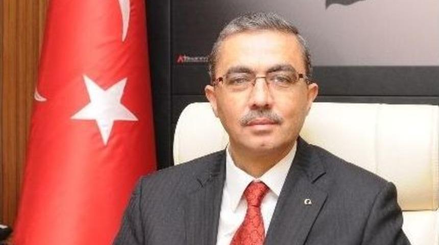 Rekt&ouml;r G&uuml;ven&ccedil;&rsquo;in İstiklal Marşı&rsquo;nın Kabul Edilişinin 93. Yılı Kutlama Mesajı