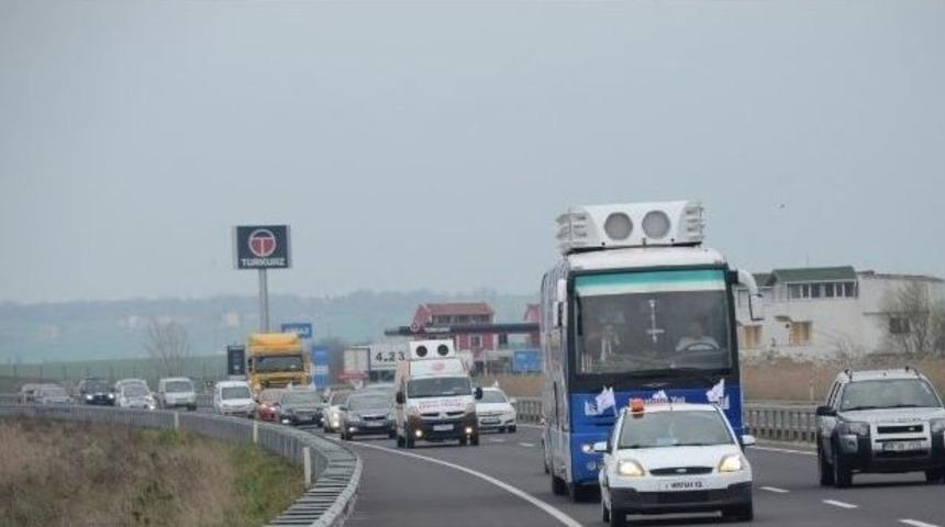 Ak Parti Tekirdağ'da 5 İl&ccedil;e İle 3 Bin Ara&ccedil;lık Konvoy İle G&ouml;vde G&ouml;sterisi Yaptı