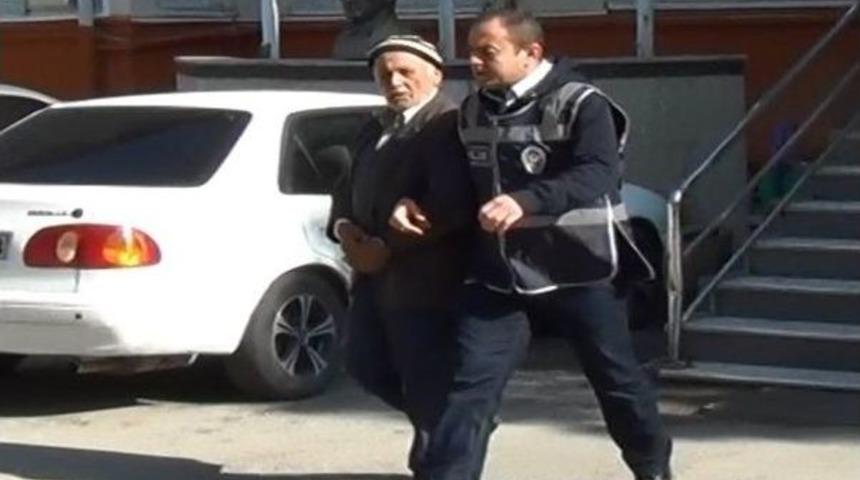 Yakalanmamak İ&ccedil;in Dağlarda Yaşadı