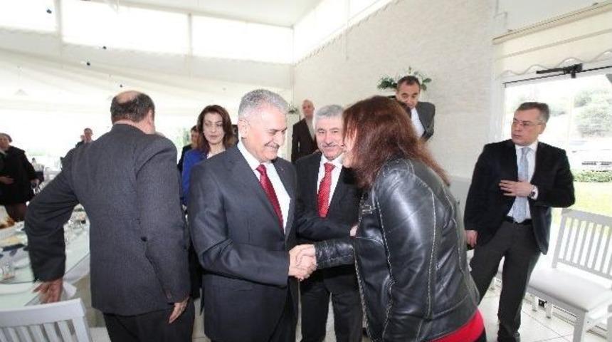 Ak Parti İzmir B&uuml;y&uuml;kşehir Belediye Başkan Adayı Binali Yıldırım: