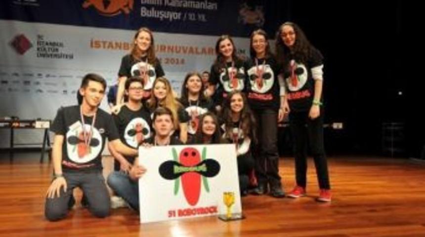 Turnuvadan Kupayla D&ouml;nd&uuml;ler