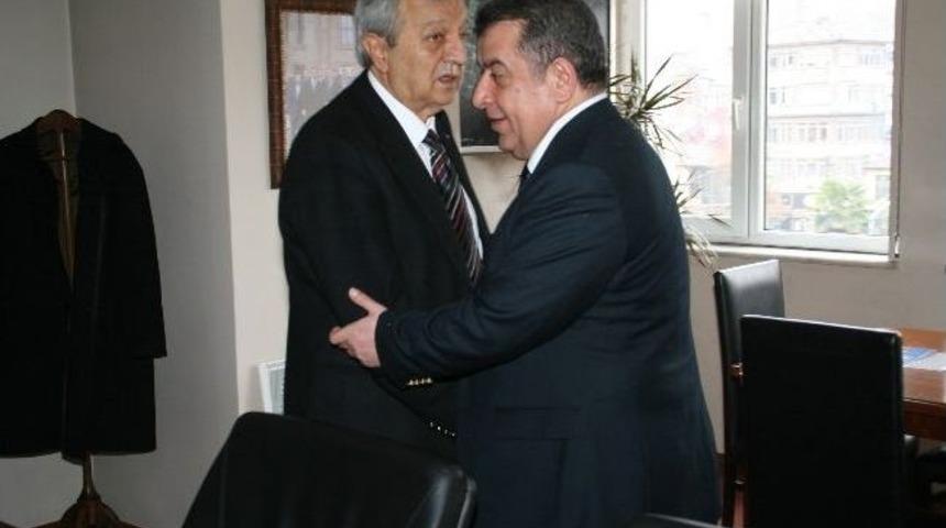 Devrek Esnaf Odası Başkanı İsmet Akdemir&rsquo;den Semerci Ve Yalınız&rsquo;a E Ziyaret