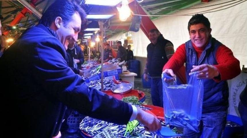 Pazarcılardan D&uuml;ndar&rsquo;da Destek