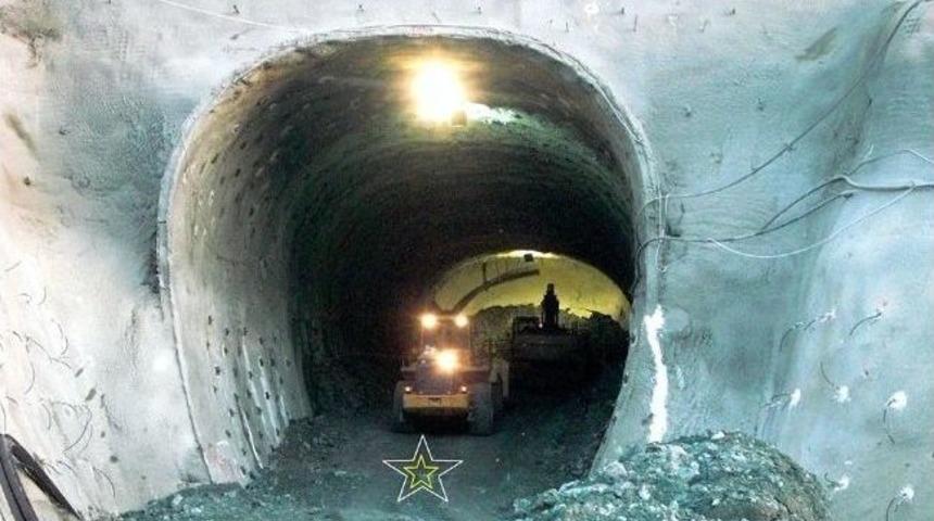 Parla T&uuml;nelinde Sona Gelindi