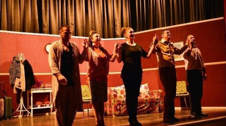 &lsquo;haydi Hayırlısı&rsquo; Seyirciyle Buluştu