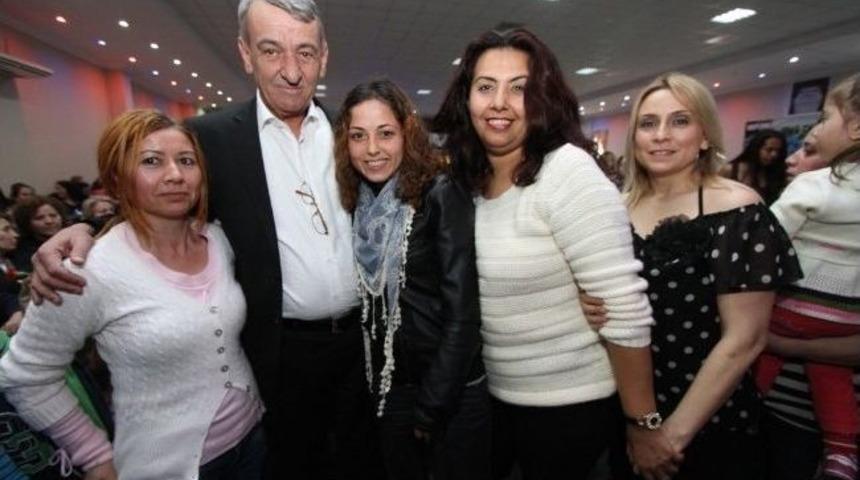 Gaziemir'de Başkan Şenol'a Sevgi Seli