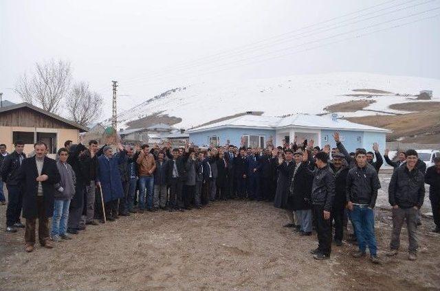 Ak Parti Adayları’na Köy Ziyaretleri’nde Büyük İlgi