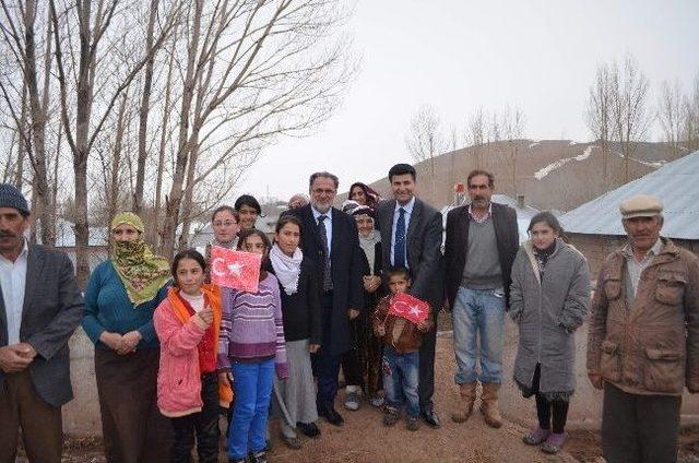 Ak Parti Adayları’na Köy Ziyaretleri’nde Büyük İlgi