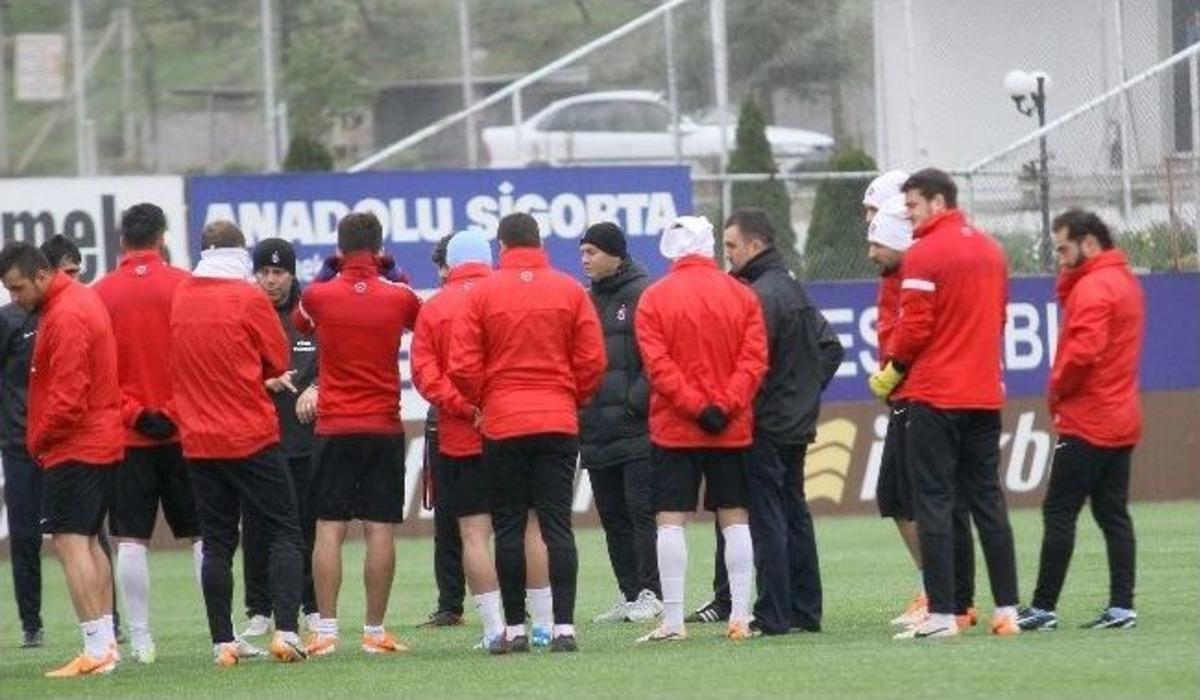 Trabzonspor Sivasspor Ma&ccedil;ı Hazırlıklarına Moralsiz Başladı