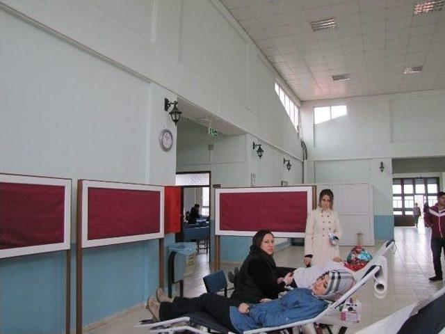 Hisarcık Myo Öğrencilerinden Kan Bağışına Destek 1