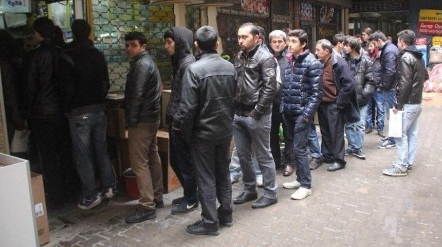 Karab&uuml;kspor Galatasaray Ma&ccedil;ının Biletlerine Yoğun İlgi