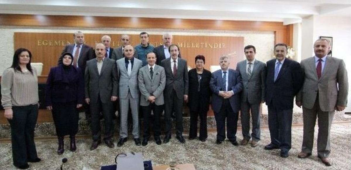 Başkan K&uuml;&ccedil;&uuml;kler, Meclis &Uuml;yeleriyle Vedalaştı