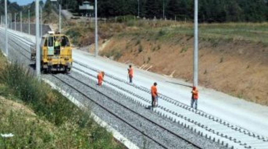 Y&uuml;ksek Hızlı Tren Hattına S&uuml;rekli Elektrik Verilecek