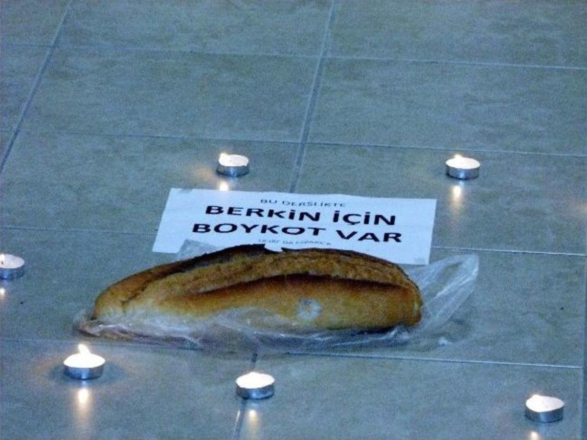 Berkin Elvan İ&ccedil;in Dersleri Boykot Ediyorlar