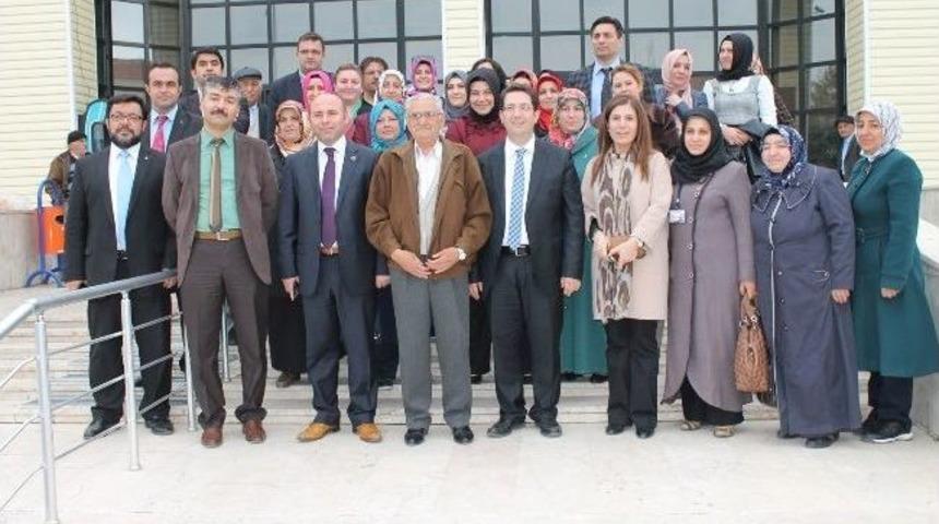 Ak Partili Yazgı, Hasta Ve Yaşlıları Ziyaret Etti