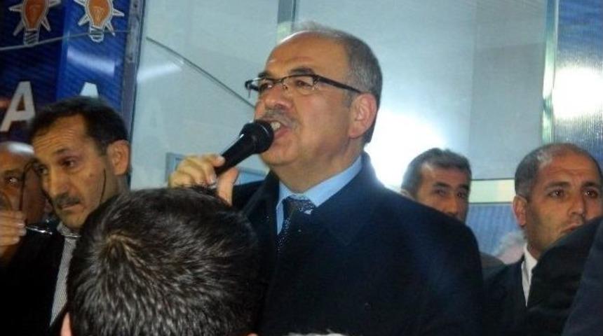 Yaşlılara &ldquo;alo Araba&rdquo; Hattı