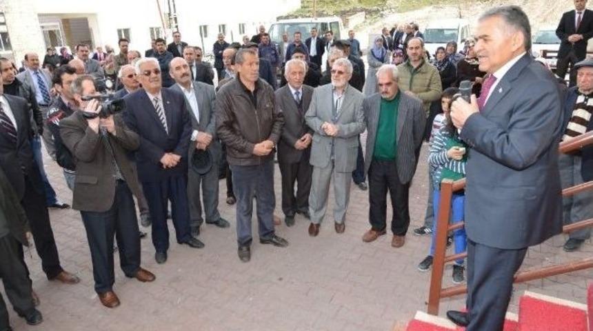 Melikgazi Belediye Başkanı Memduh B&uuml;y&uuml;kkılı&ccedil;, Sosyal Konut İnşaatlarını Gezerek Bilgi Aldı
