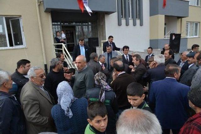 Melikgazi Belediye Başkanı Memduh B&uuml;y&uuml;kkılı&ccedil;, Sosyal Konut İnşaatlarını Gezerek Bilgi Aldı 2