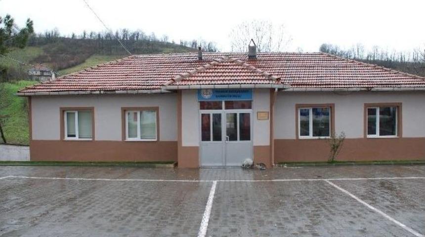 Okuma Yazma &Ouml;ğrenince Kitap Kurdu Oldu