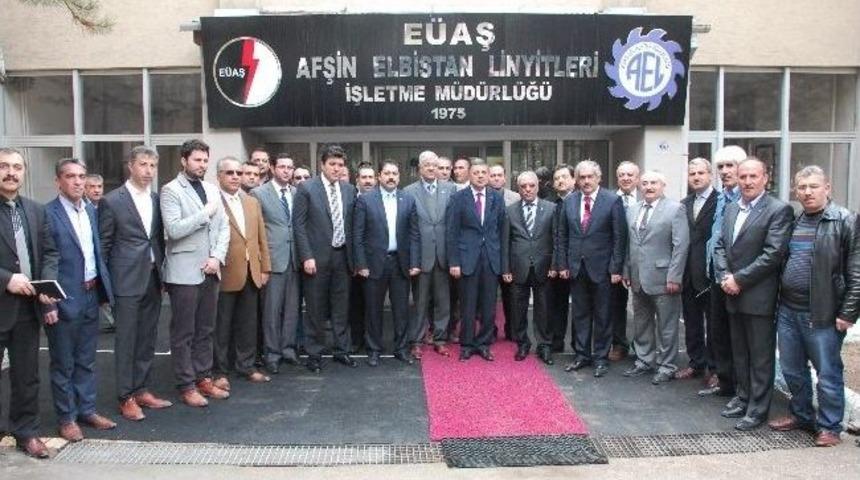 Pakdil: "yerli &Uuml;retime B&uuml;y&uuml;k &Ouml;nem Vereceğiz. T&uuml;rkiye Buna Mecbur"