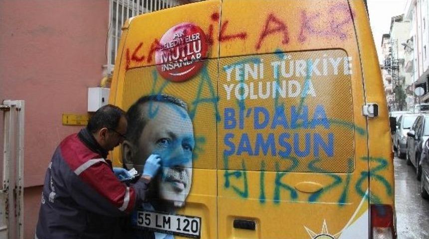 Samsun'da Ak Parti Se&ccedil;im Minib&uuml;s&uuml;ne Boyalı Saldırı