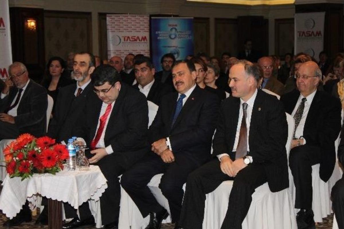 Tasam&rsquo;dan Enver &Ouml;ren&rsquo;e Stratejik Vizyon Sahibi İşadamı &Ouml;d&uuml;l&uuml;