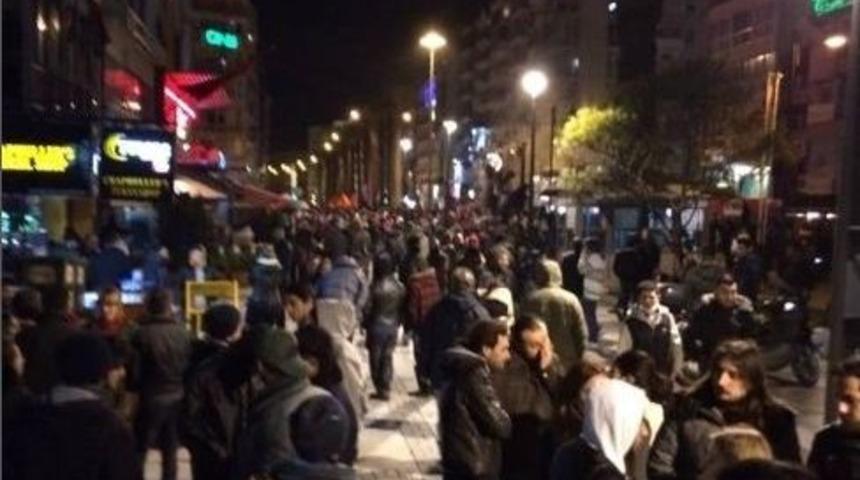 İzmir'deki Berkin Eylemine Polis M&uuml;dahale Etti