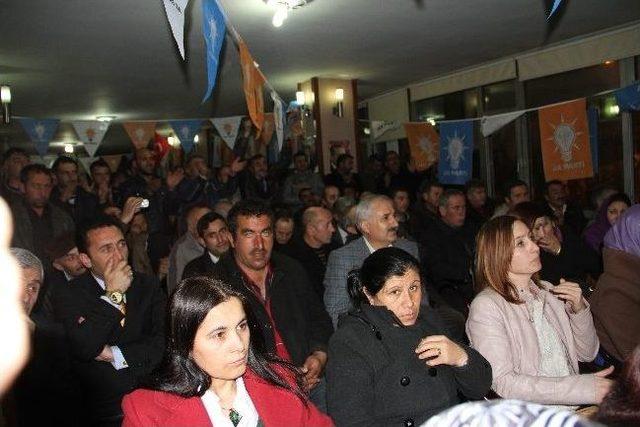 Milli Savunma Bakanı İsmet Yılmaz: 1