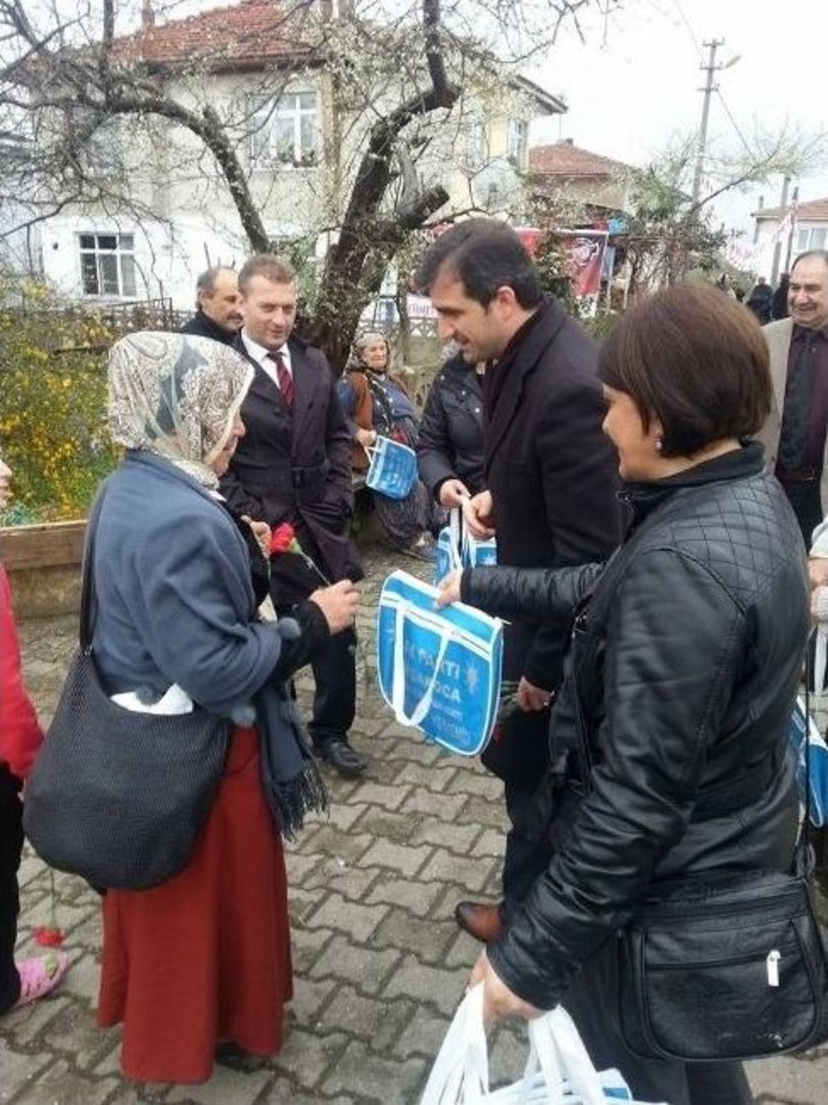 Ak Parti Ak&ccedil;akoca Belediye Başkan Adayı Yemenici, Orhangazi Mahallesini Karış Karış Gezdi