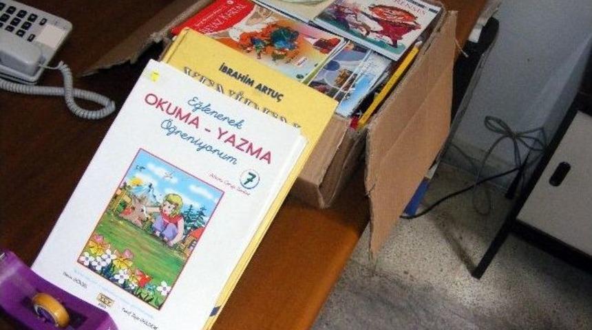 Mehmet&ccedil;ik, Atike &Ouml;ğretmenin Kitap &Ccedil;ağrısına Ses Verdi