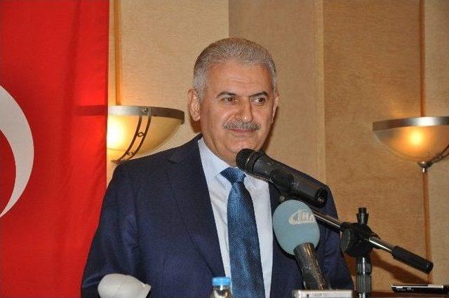 Ulaştırma, Denizcilik Ve Haberleşme Bakanı L&uuml;tfi Elvan: 1