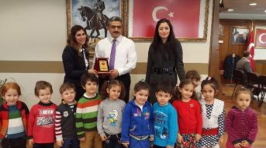 Minikler, Başkan Alıcık&rsquo;ı 23 Nisan G&ouml;sterilerine Davet Etti