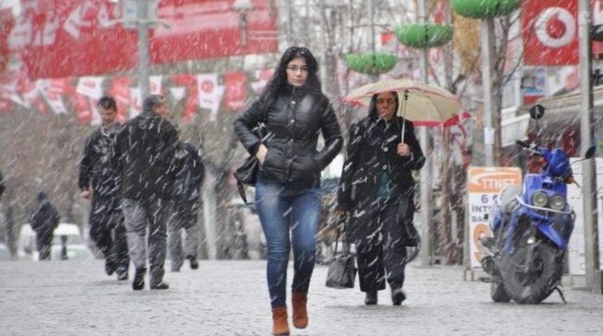 Aksaray'da Kar