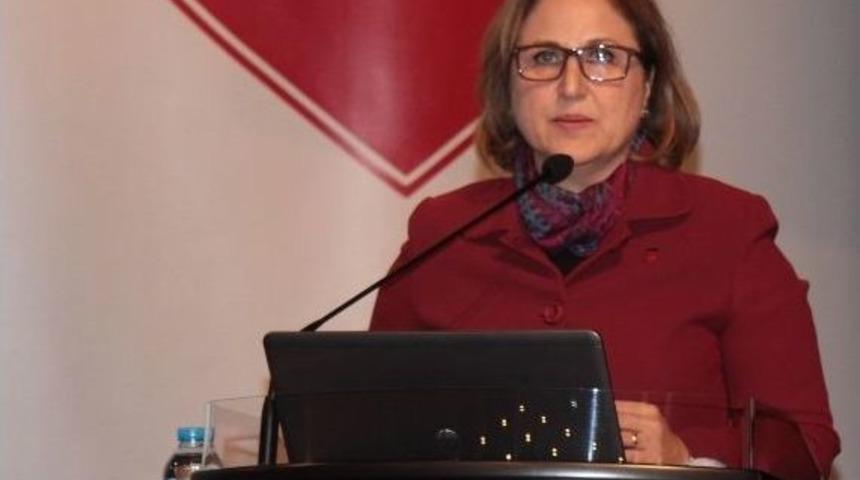 “türk Kadınının Siyaset Ve Toplumdaki Yeri” Konferansı Düzenlendi