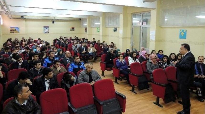 Emniyet M&uuml;d&uuml;r&uuml; Salmaner&rsquo;in Okul Ziyaretleri S&uuml;r&uuml;yor